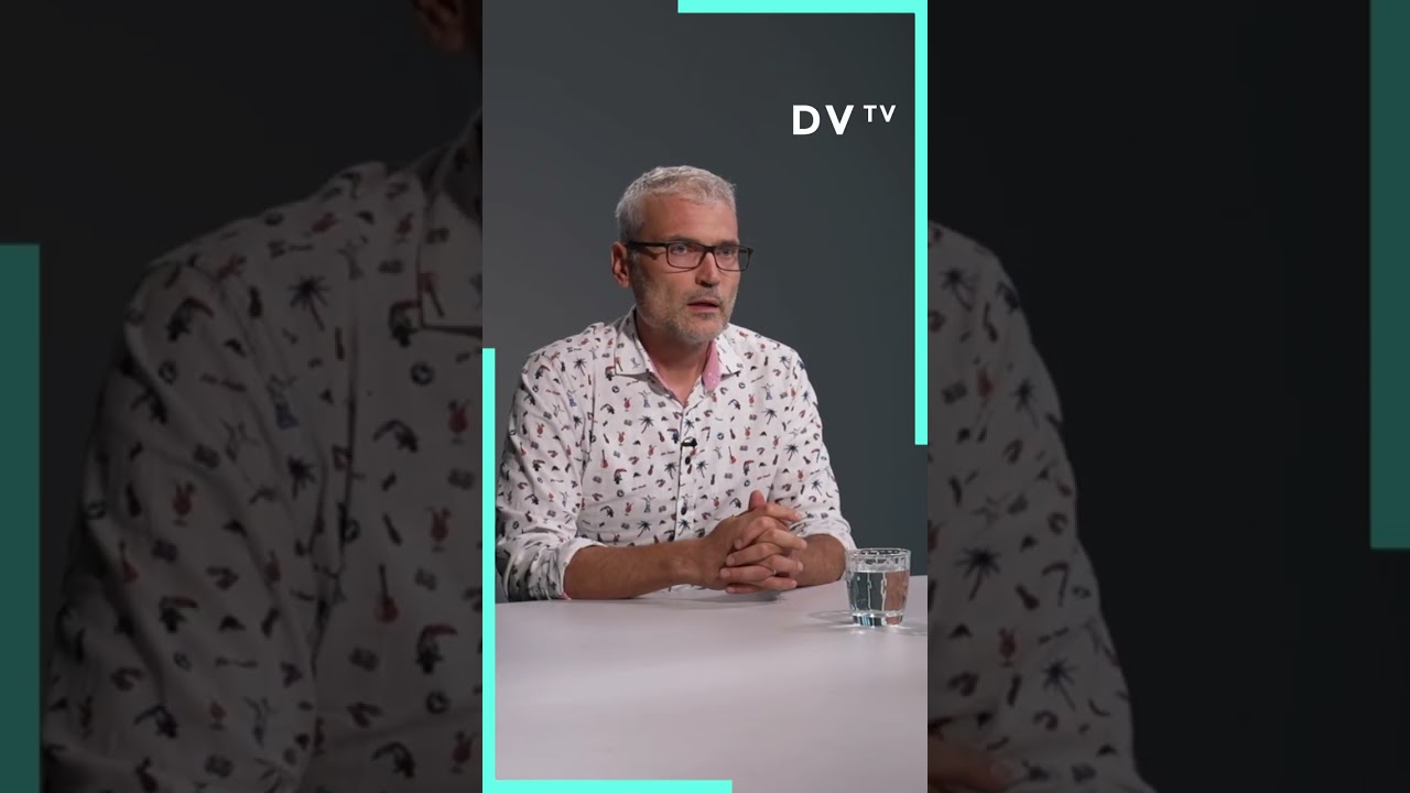 Nahr&aacute;vky poř&iacute;dil jej&iacute; b&yacute;val&yacute; manžel v době rozvodu, ř&iacute;k&aacute; report&eacute;r Blažek ke kauze poslankyně z ANO