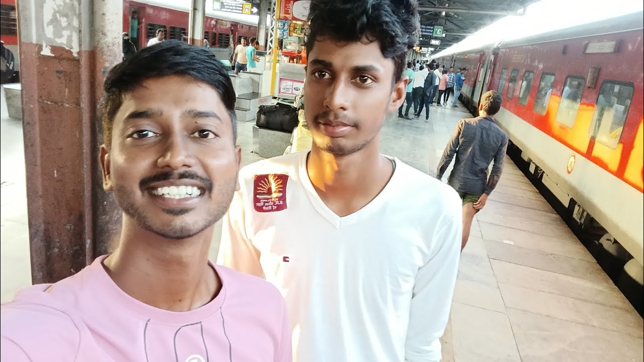 ASANSOL TO SURAT TRAIN NO 13425 MALDA TOWN SURAT EXPRESS 🔥 #RAILYAATRA #indianrailway