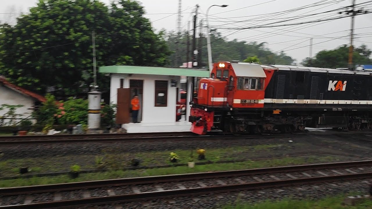 Indonesian Railways sedang live sekarang!