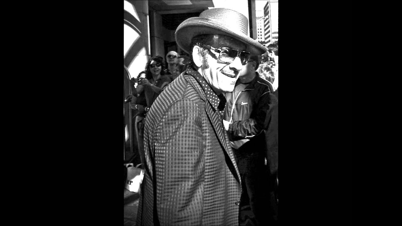 Elvis Costello - Gloomy Sunday (studio version)