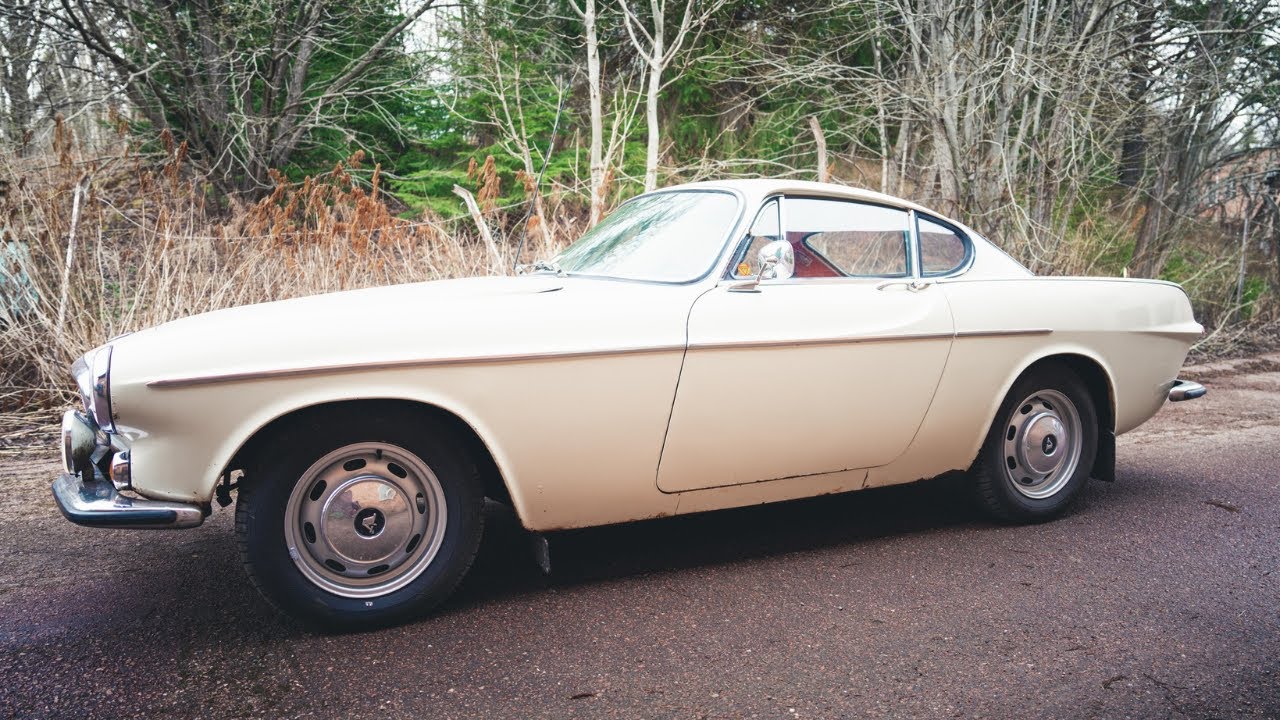 Volvo P1800s | Sajab Vintage