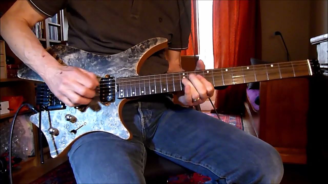 Eart W1 Headless guitar with IronGear Rolling Mill pickups