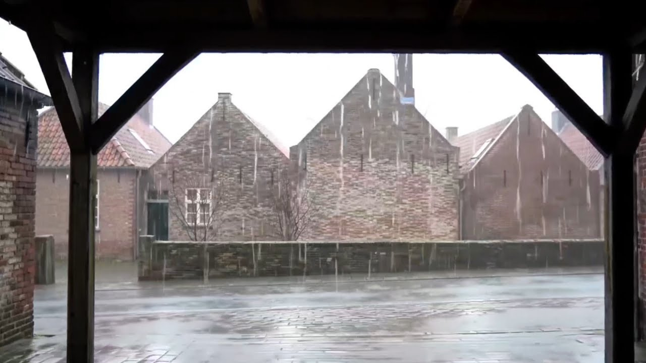 Rain in Narrow Alley | Dark Rainy Ambience for Sleep and Calm