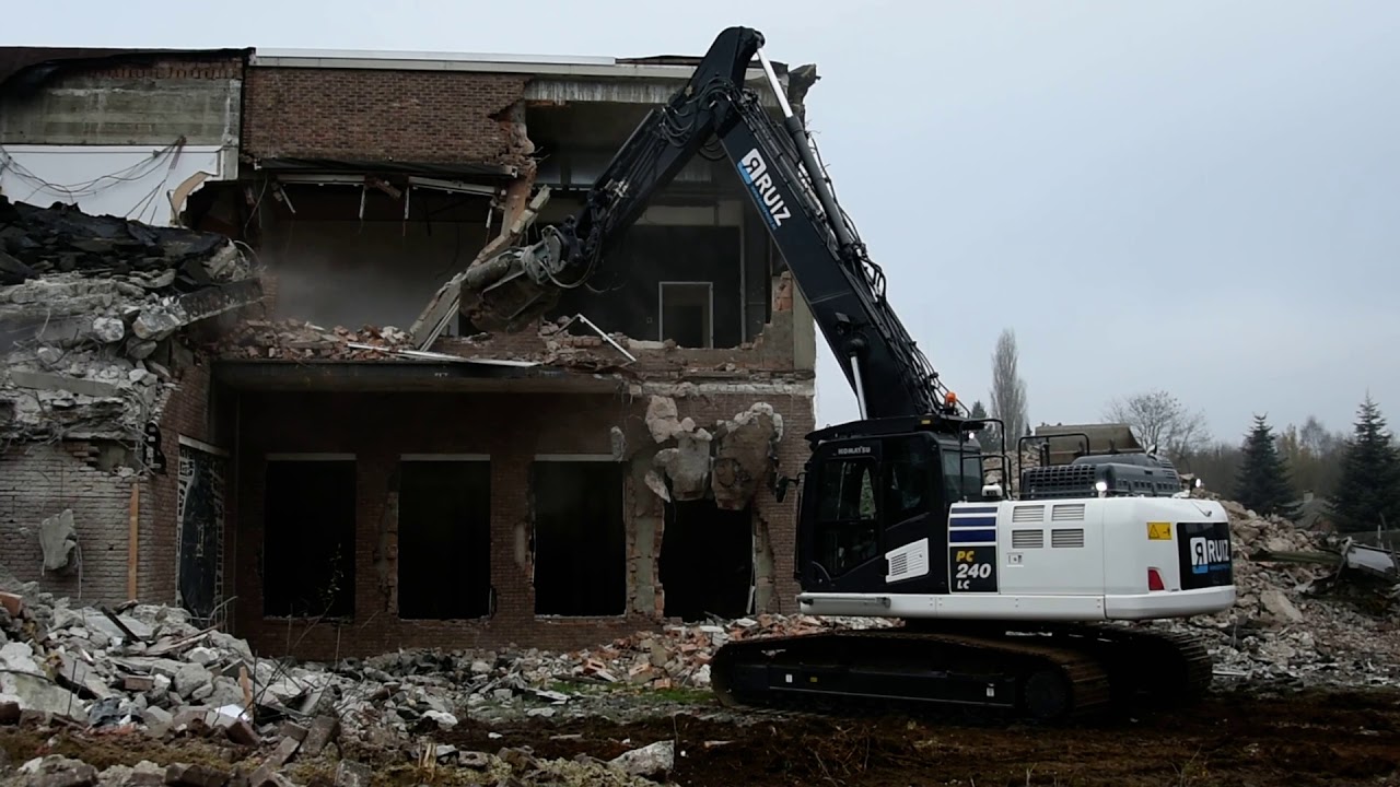 Komatsu PC 240LCD-11 Straight Boom demolition excavator - Ruiz Grond- en Afbraakwerken