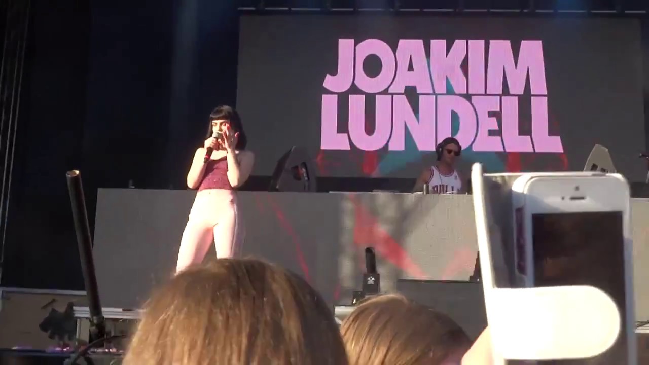 Joakim Lundell - All I Need, Cold Water, My Addiction m.m (blandat set) @ Schools out, Söderhamn