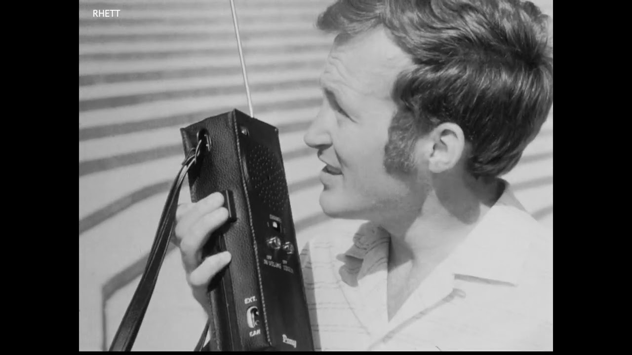 Eric McCutchan unveils the original electronic VFL Park scoreboard, before the first game in 1970