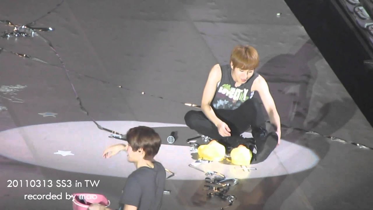 [FANCAM] 110313 SS3 in TW - 利特穿鞋