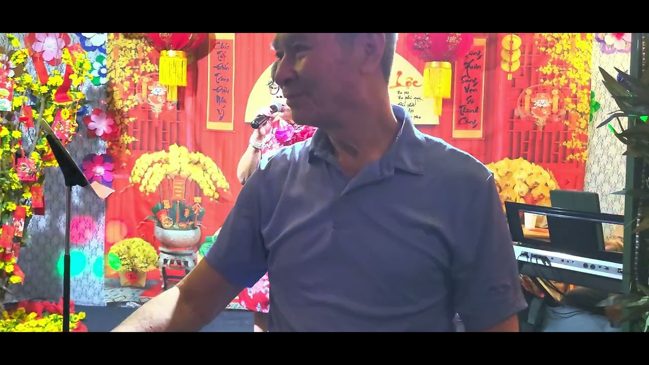 Chị Mai Hoa