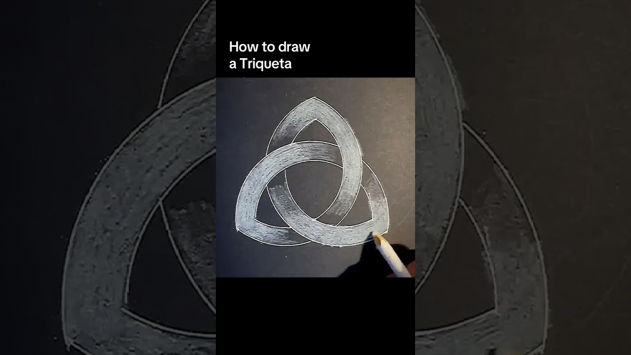 How to draw the Triquetra