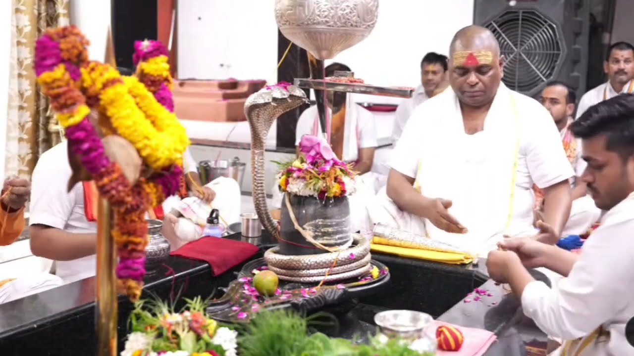 भक्तों का कल्याण करे मेरा शंकर भोला!!! भजन को सुबह शाम देखने से सभी मनोकामनाएं पूरी होगी।।लाइक शेयर