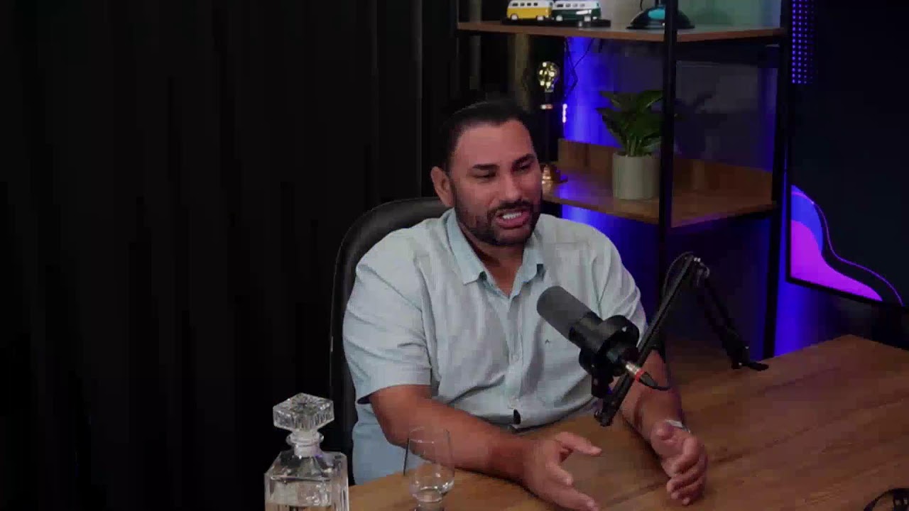 PODCAST CAFÉ COM ROXELLE | Part. Vereador Marcos Combate