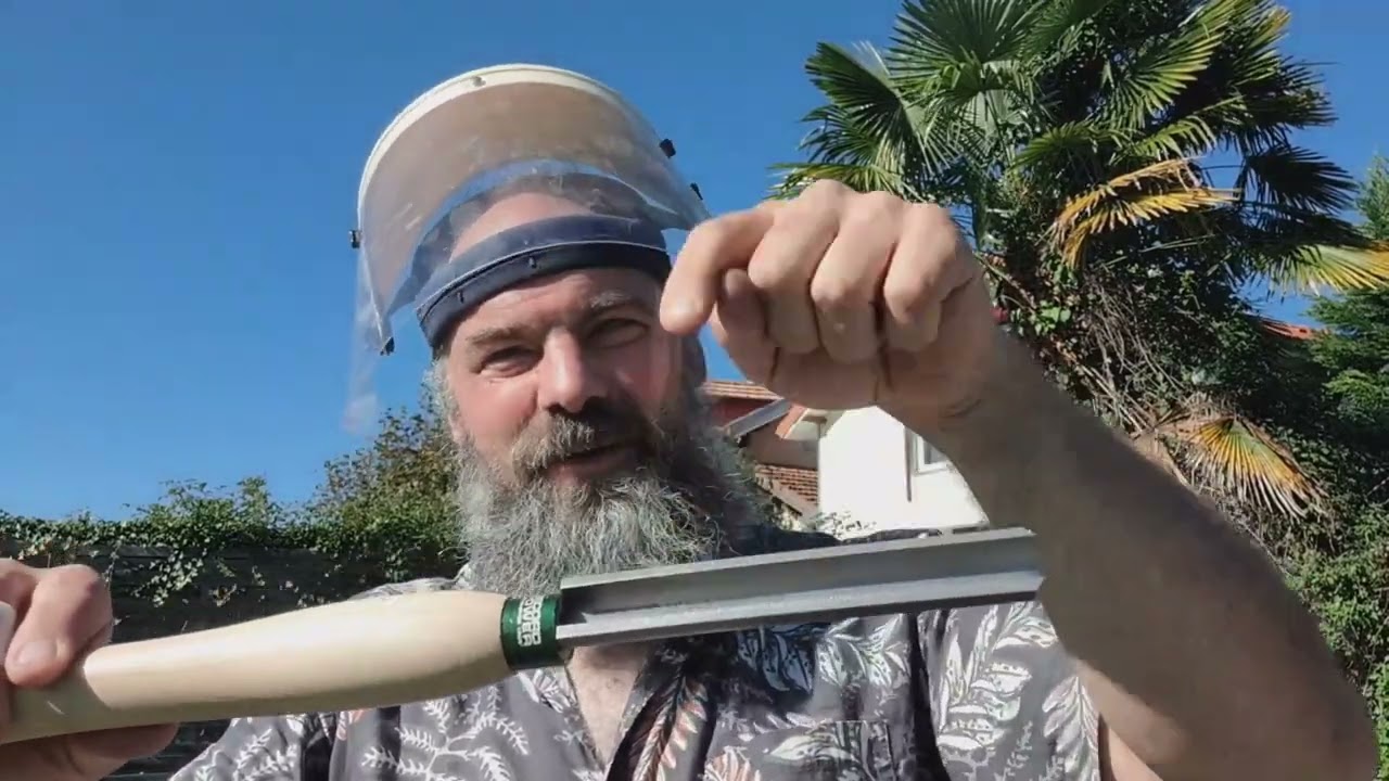 I have tested the new Record Power ProComfort Set. Part 1. Roughing Gouge and Drive & Live Centers