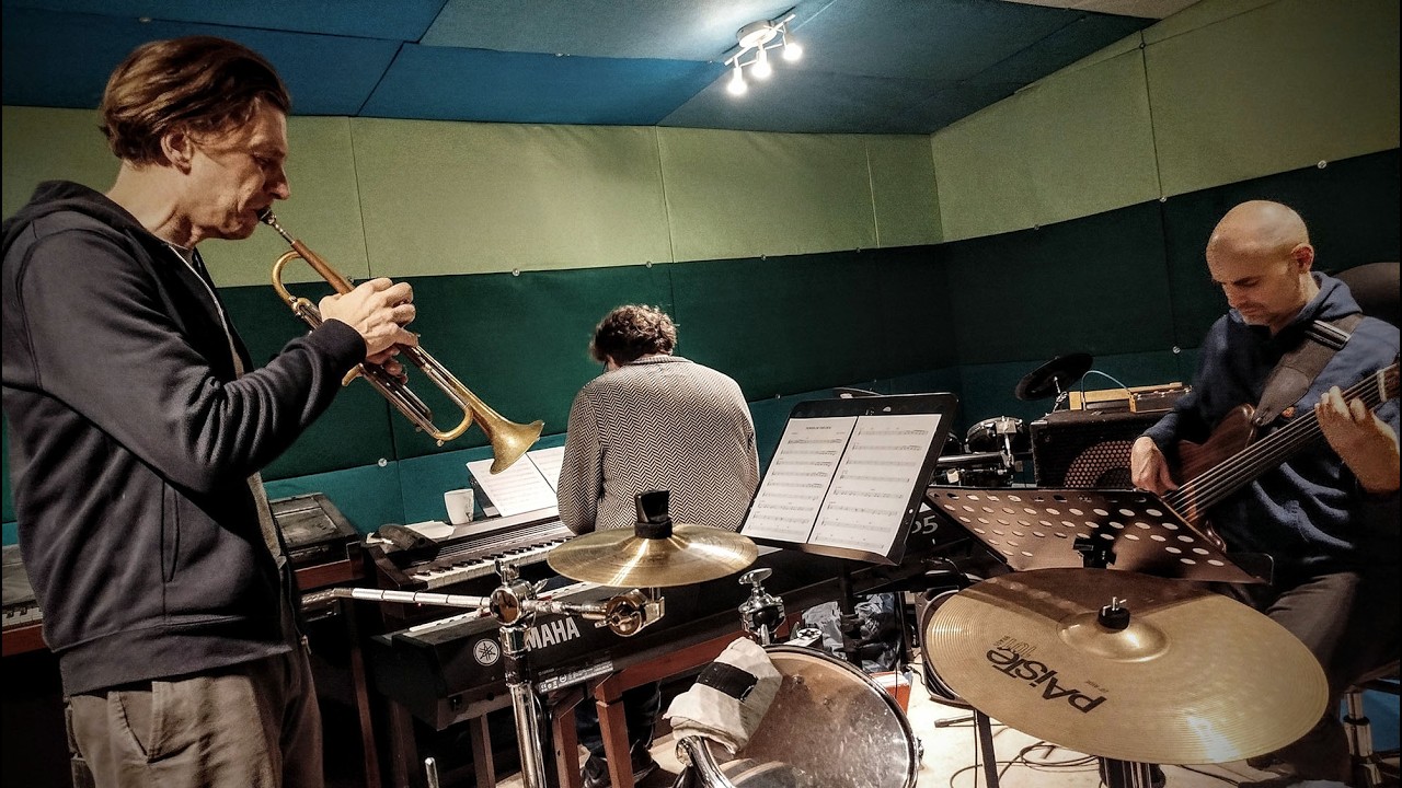 Fallen Angel - ft Ben Thomas (trumpet), Peter Cabara (electric bass) and Stuart Goodhew (keyboard)