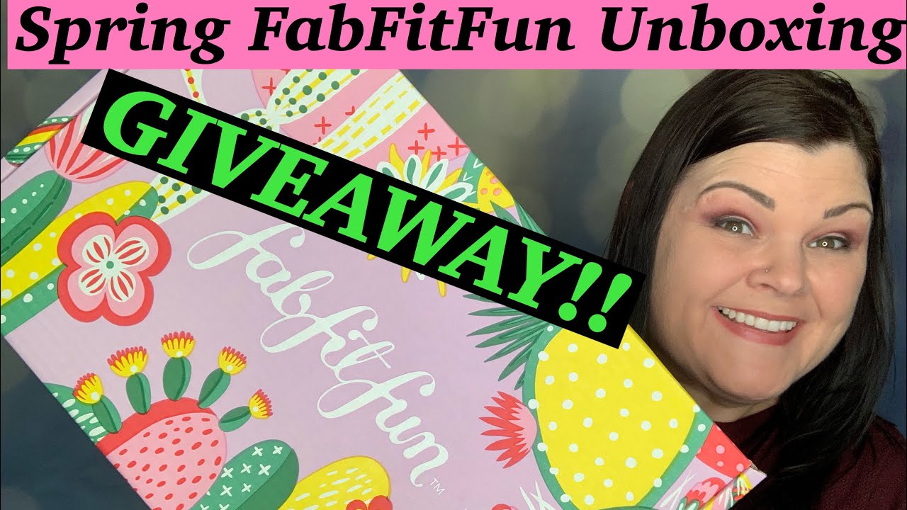 FabFitFun Spring Unboxing // Mystery Bag // CLOSED Giveaway