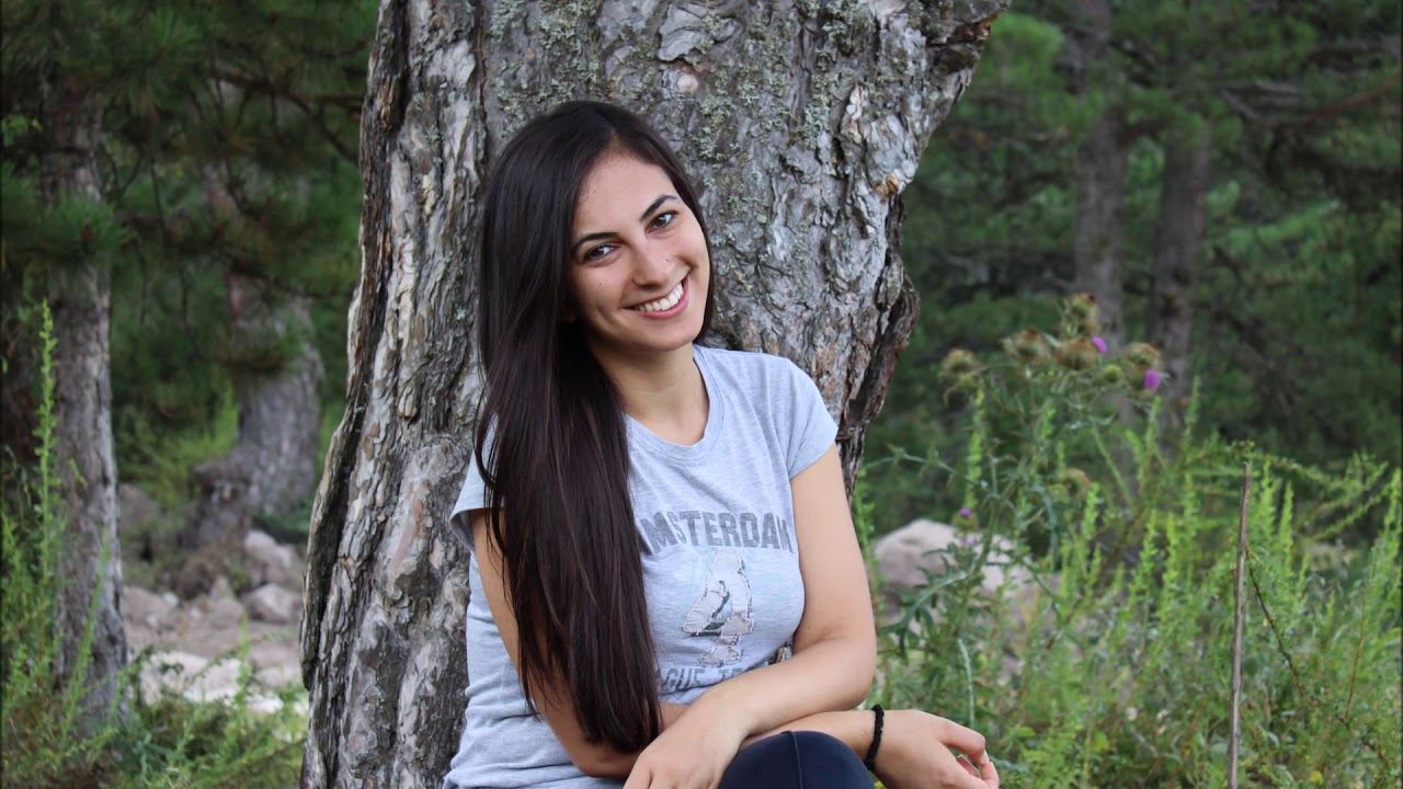Ayşen BİTEN Ömür Bahçesinin Gülü Solmadan