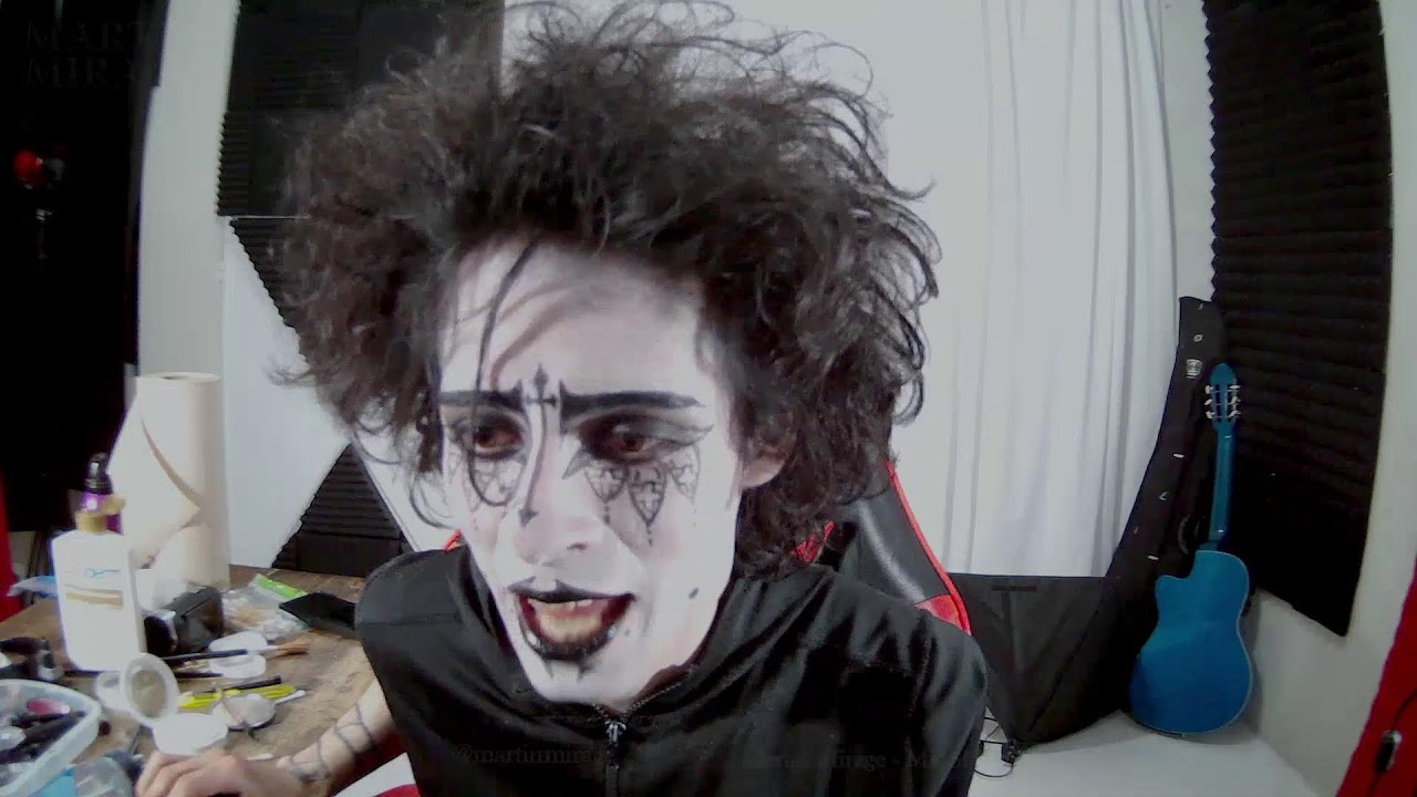 Probando maquillaje TRADITIONAL GOTH por PRIMERA VEZ