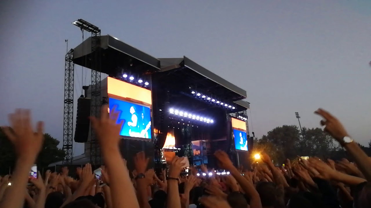 Eminem - Berzerk & 'Till I Collapse (Live At Goffertpark Nijmegen 12-07-2018)