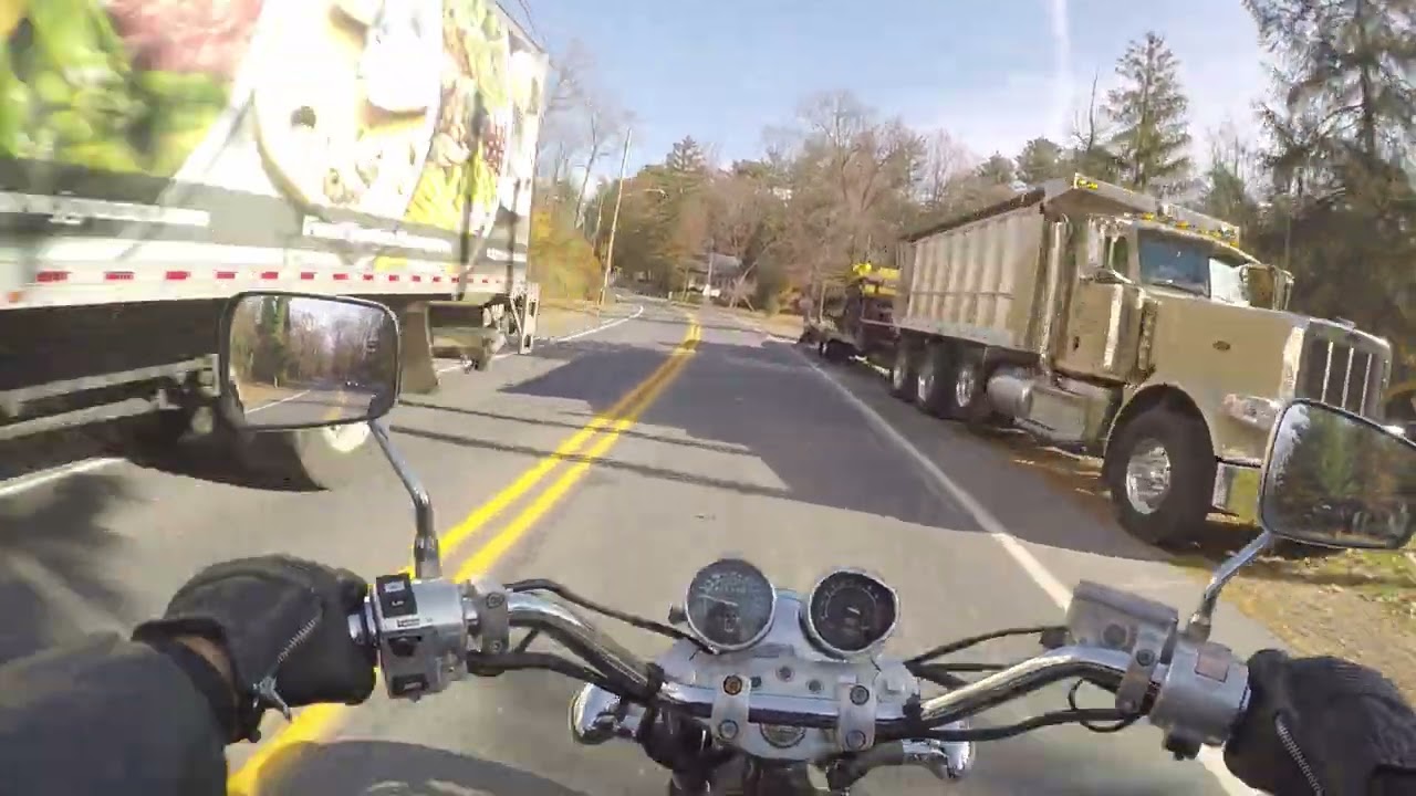 Fall Woods Ride POV 1997 3rd gen Honda Magna VF750C Vance Hines Exhaust Pipes NOT Wrecked bike!