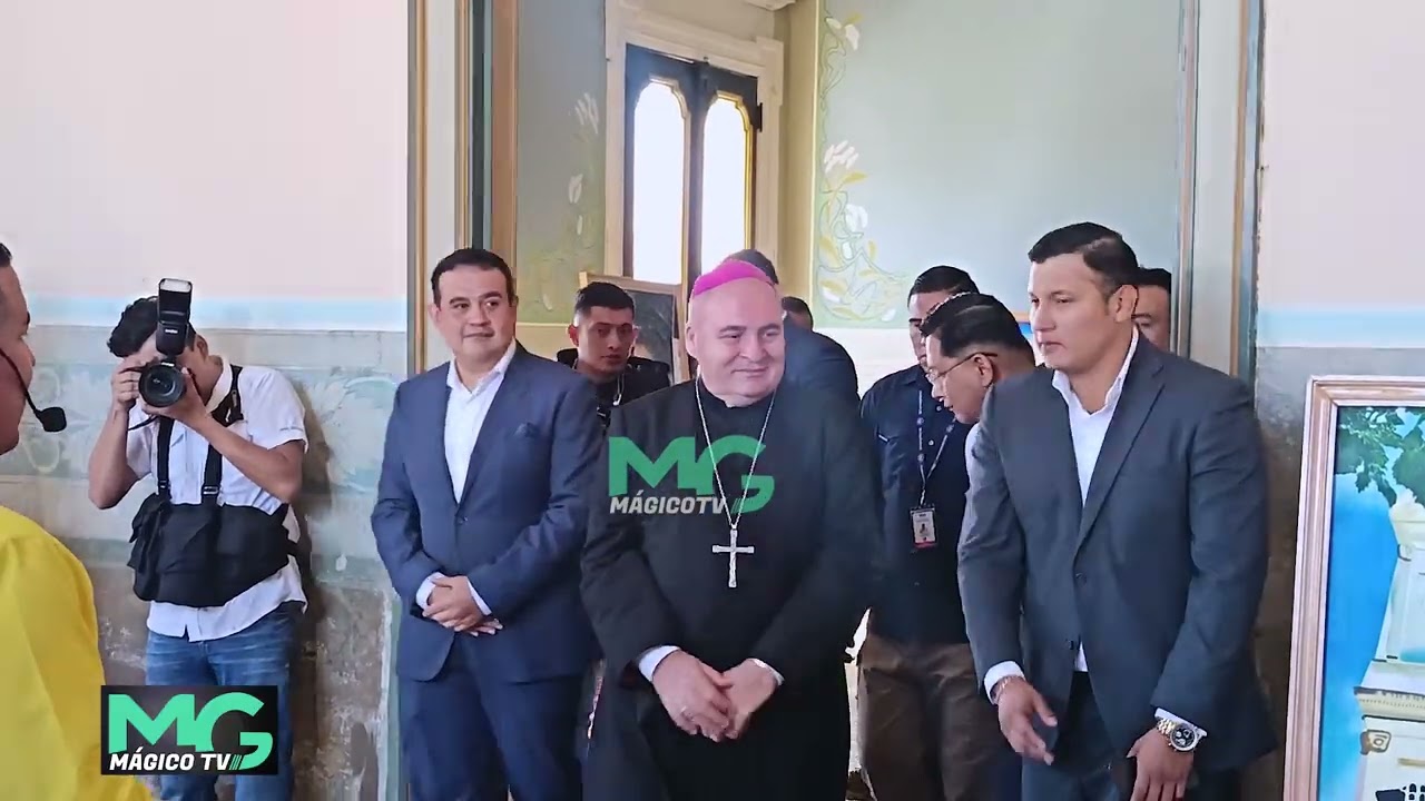 Vicepresidente Félix Ulloa encabeza lanzamiento de exposición “RehabilitArte” en el Palacio Nacional