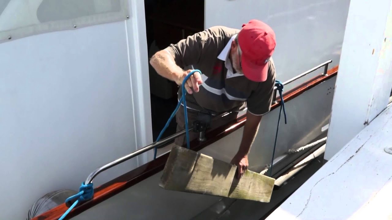 Cruising Tips #1 Mooring Alongside Using Fender Boards