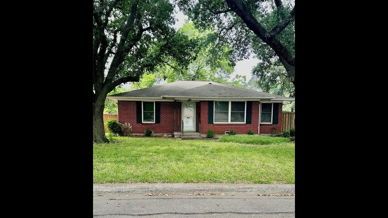 2952 Eric Lane | Farmers Branch Real Estate