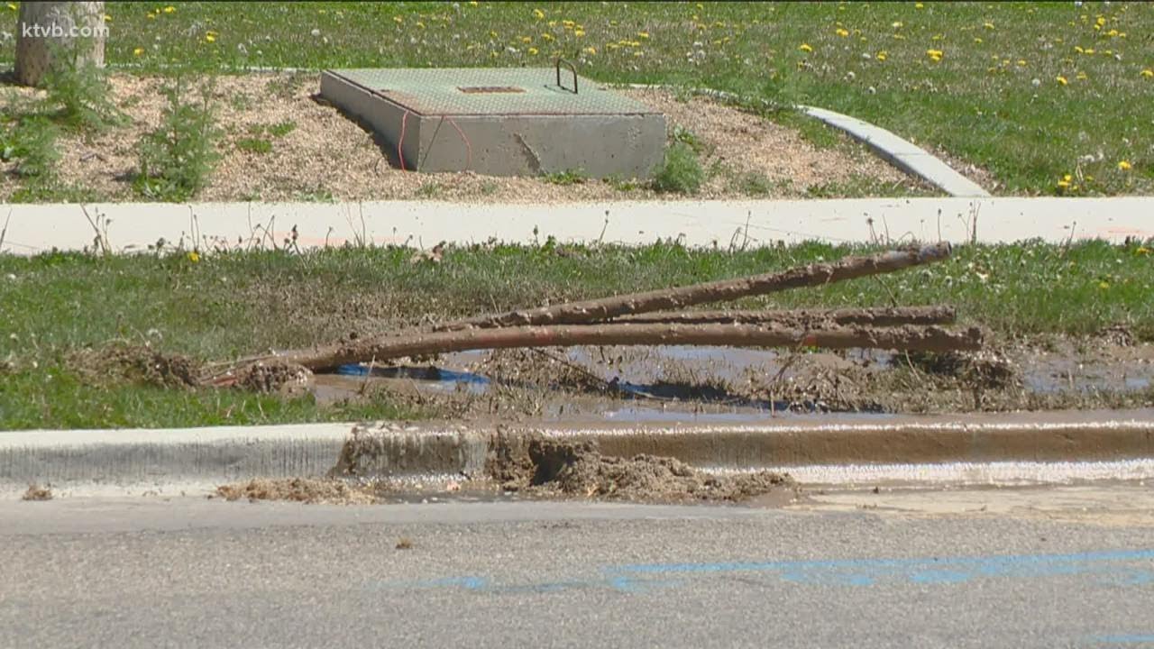 Crews work to repair geothermal water leak in Boise's North End