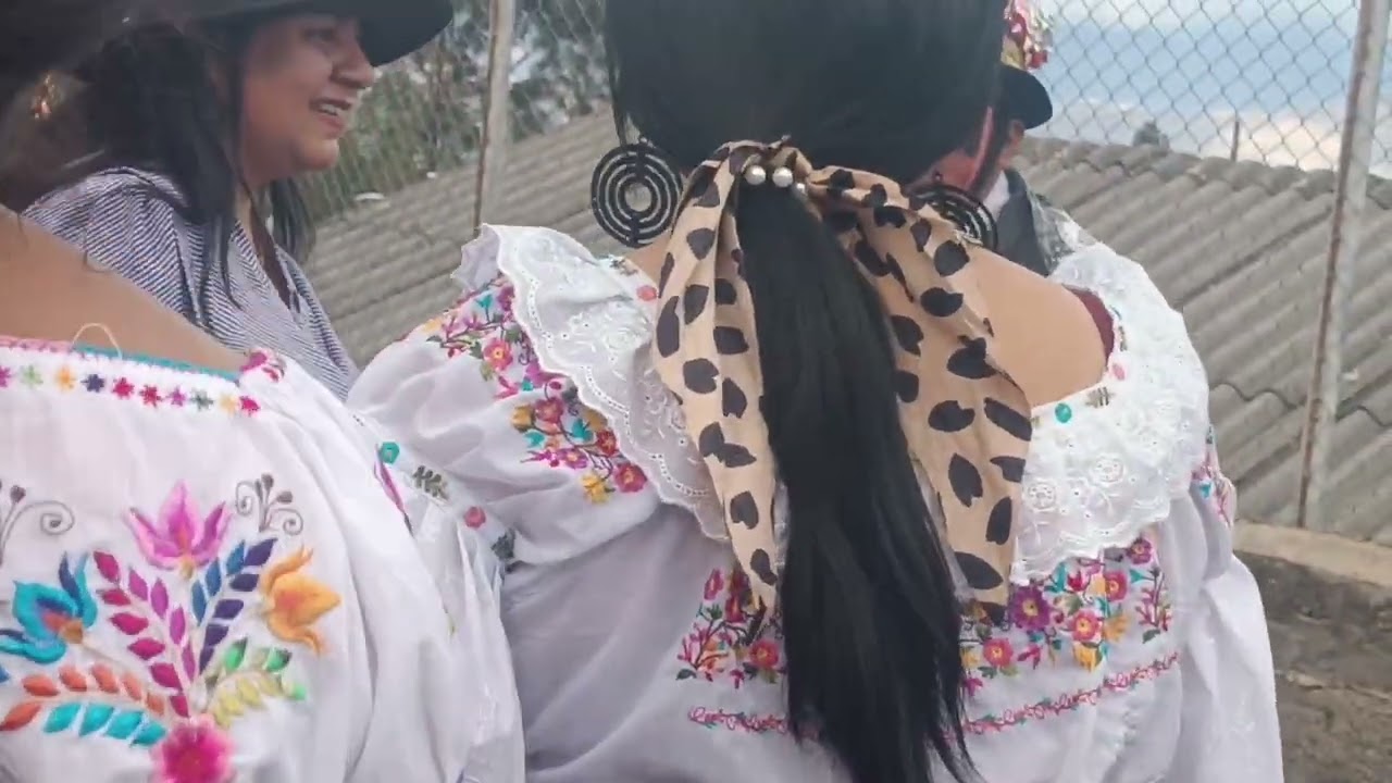entrega de Castillo de la Comunidad Iruguicho en Pisangacho sábado 6de Septiembre 2025