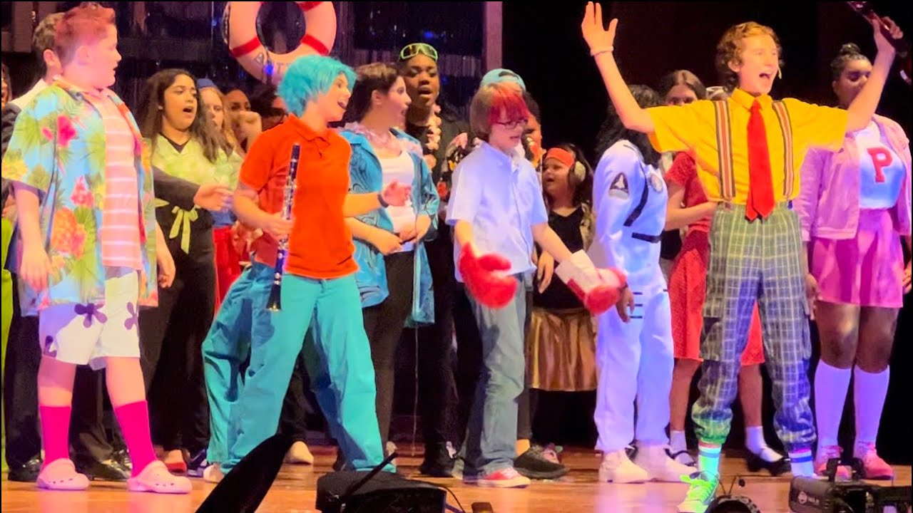 Act 1 - The SpongeBob Musical - Flood & Wooster Middle School in Stratford, CT