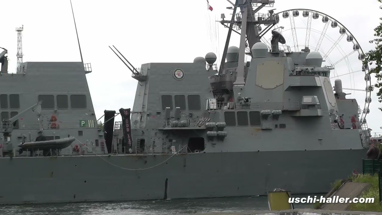Departure of the NATO ships into the Baltic Sea