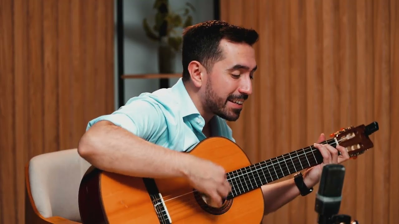 Te canto mis canciones en vivo y solo con la guitarra ❤️