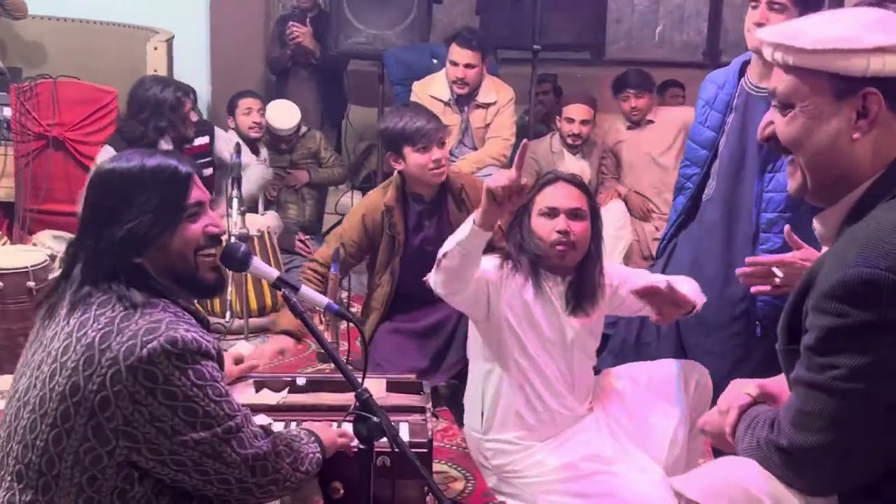 Dunya Dera da Makara wa zama da mene yara || singer || Asfandeyar momand || Live || Song