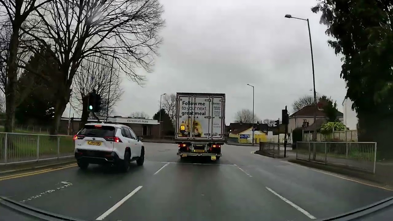 Dash Cam Drive Through Cwmbran February 2026 – Backstreets, Estates & Hidden Corners