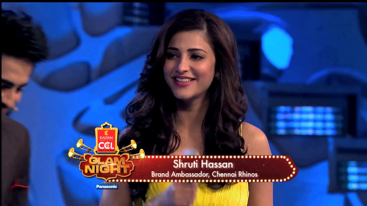 Shruti Hassan flirting with team Chennai Rhinos. Ayushman and Riteish fun with Vishal, Arya, Jiiva.