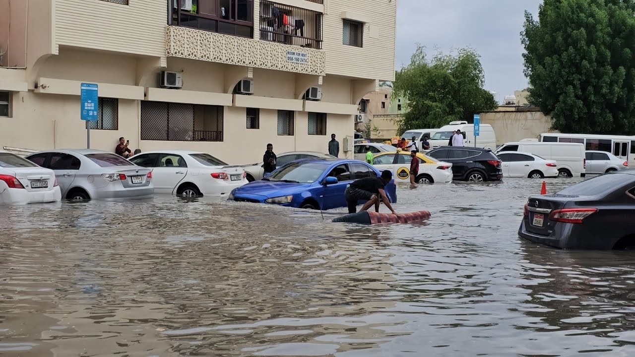 United Arab Emirates swept by floods