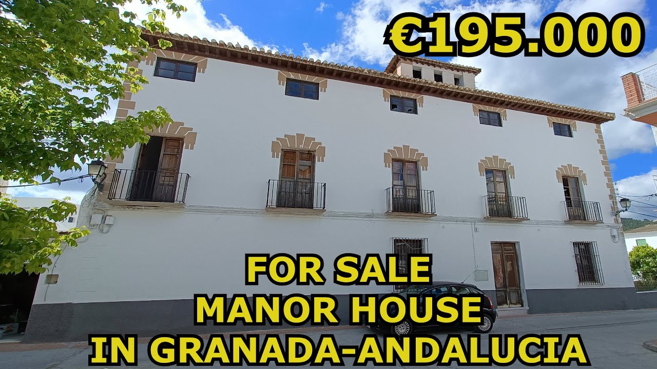€195.000- Large Historic Manor House near the Lake and natural Park-Granada, Andalucia, Spain