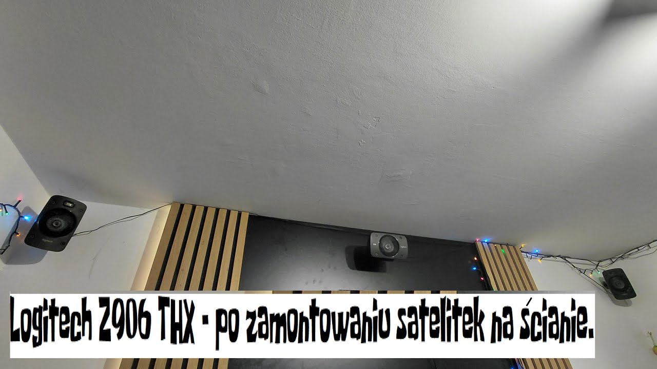 Logitech Z906 THX - po zamontowaniu satelitek na ścianie.