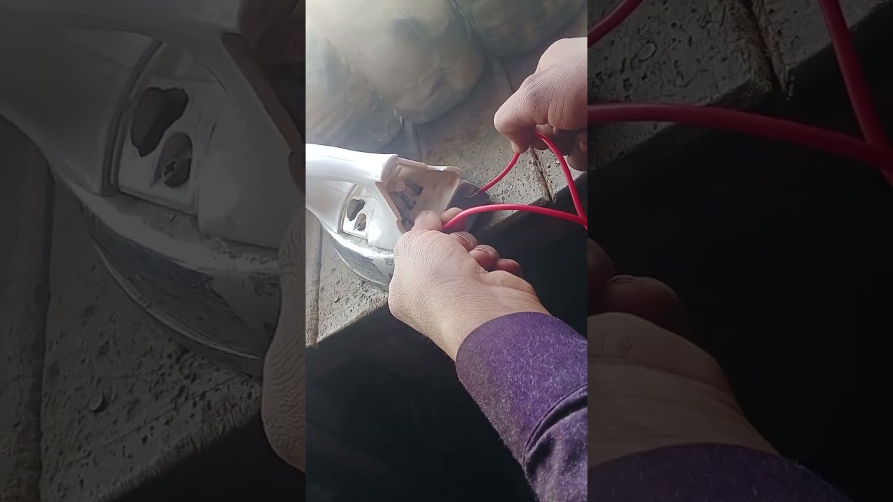 Fixing iron problem electrician 