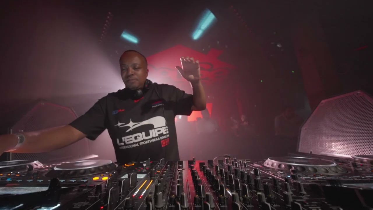 House Delight x House Warming: Red November w/ Pioneer & Coldsteps (Afro House & Amapiano) 2025
