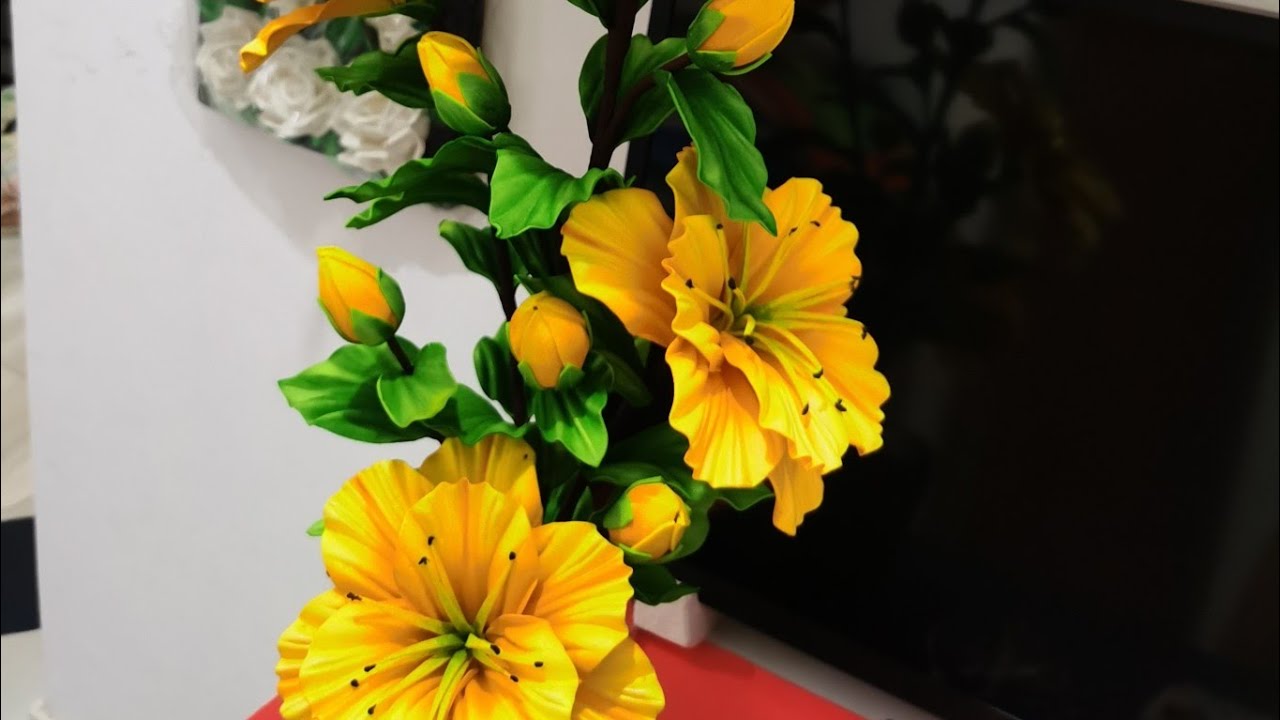 Como fazer uma linda flor em Eva utilizando frisador