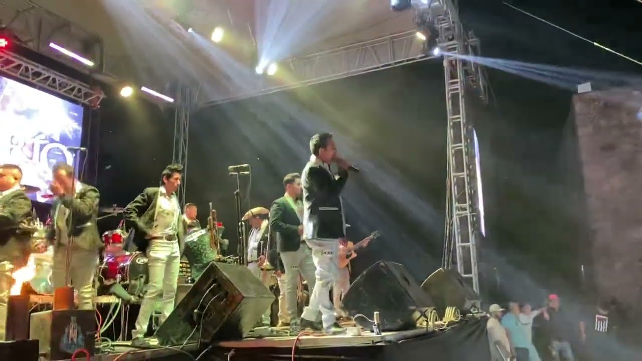 El Campesino y El Sol En Vivo-Poderío De Tuzantla