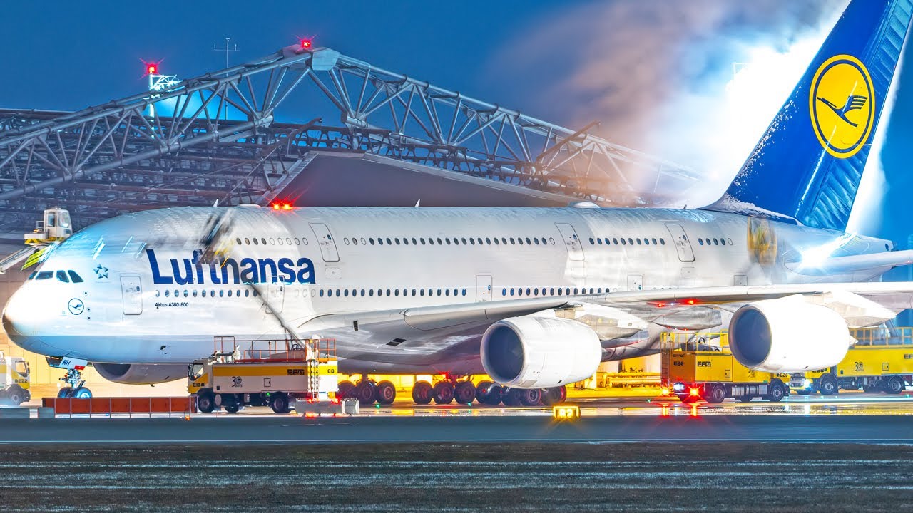 ☃️ 28 WINTER TAKEOFFS and DE-icing -  Munich Airport PlaneSpotting - [A380/A350/C32A/C40]