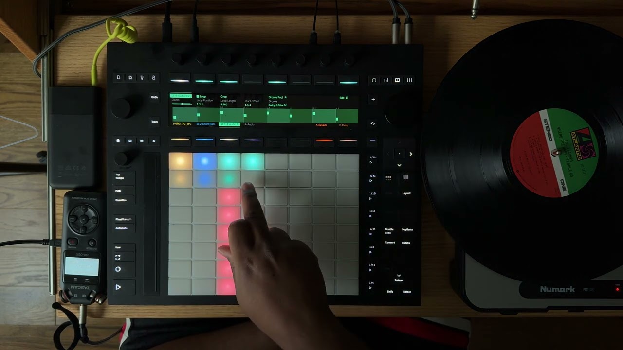 Vinyl Sundays | Making a Sampled Hip-Hop Boom Bap Beat on Ableton Push 3 Standalone