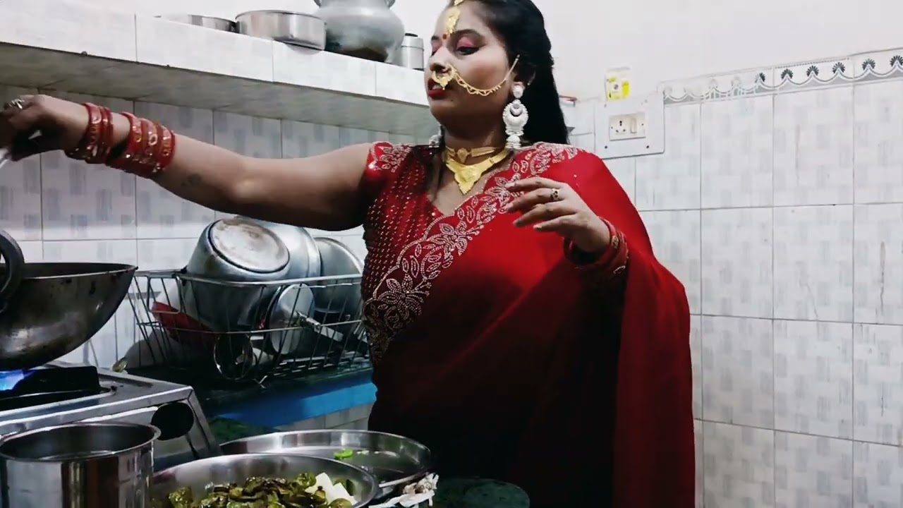 हम अभी मेकअप करके खाना बनाना है