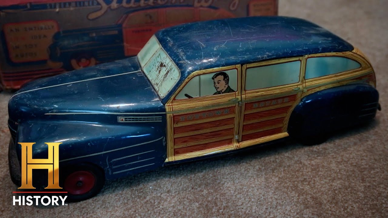 American Pickers: 1950s Antique Toy Car is SUPER Collectible (Season 24) | History