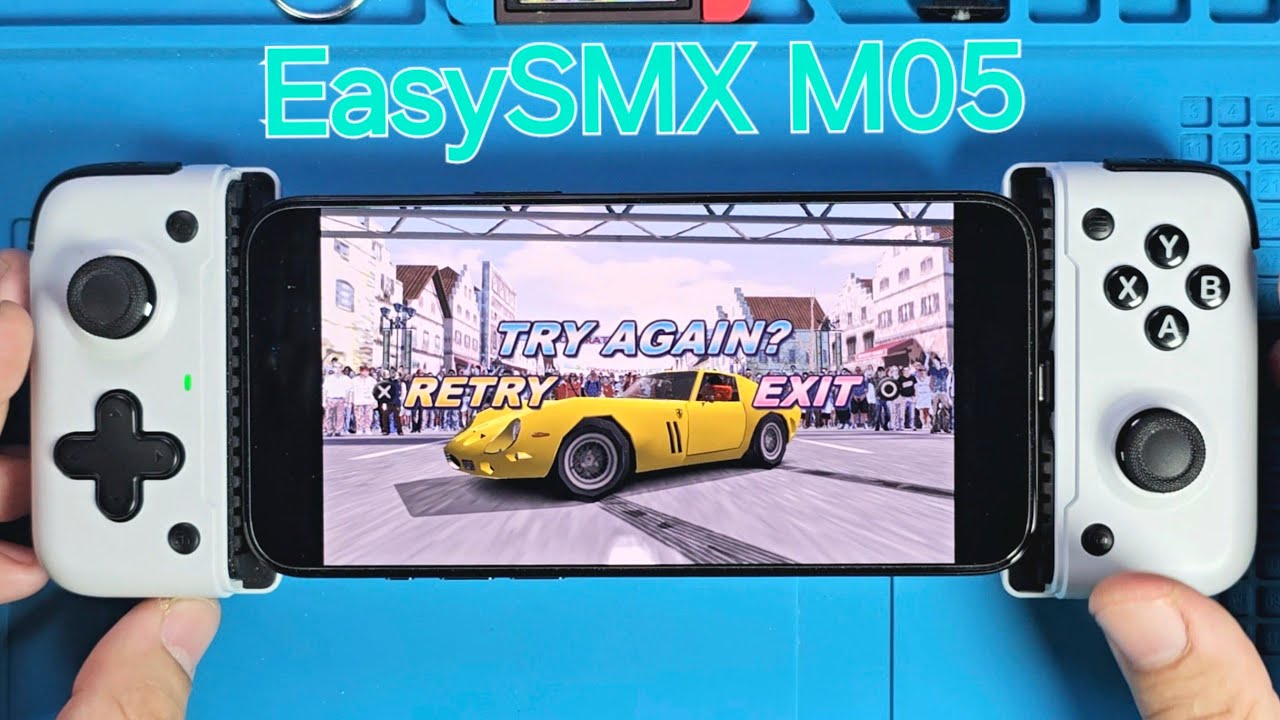 EasySMX M05 Type-C Mobile Controller With iPhone 15 Pro Max
