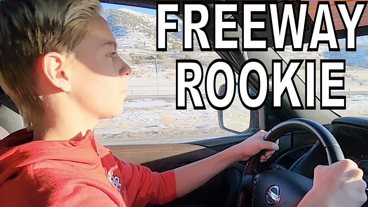 TEEN'S FIRST TIME DRIVING on the FREEWAY! 😱🚗