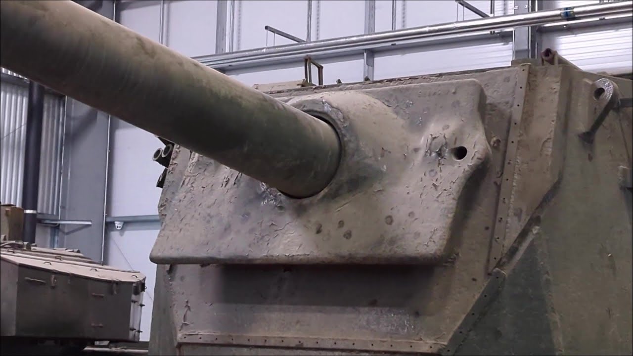 FV4004 Tank, Heavy Gun, Conway -  close up at The Tank Museum Bovington