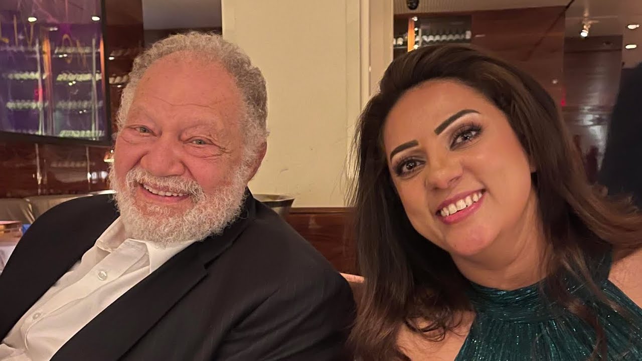 سالي سليمان مع الفنانين والجمهور