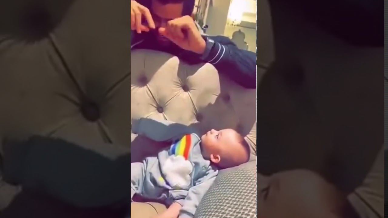 توام الدكتوره خلود ليان وليليان وخالد 🥺😍 خالد مسكين يخرمشونه 😂