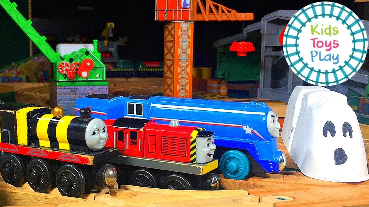 Thomas the Engine Scary Halloween Compilation | Railway Ghost Story for Kids